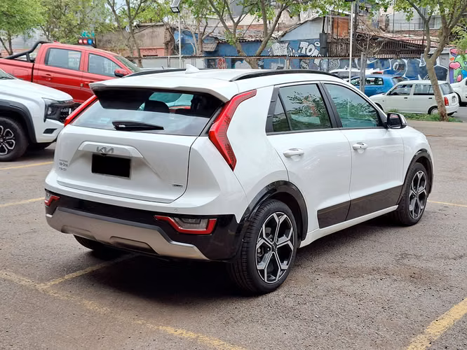 KIA NIRO 2023 - Imagen 6