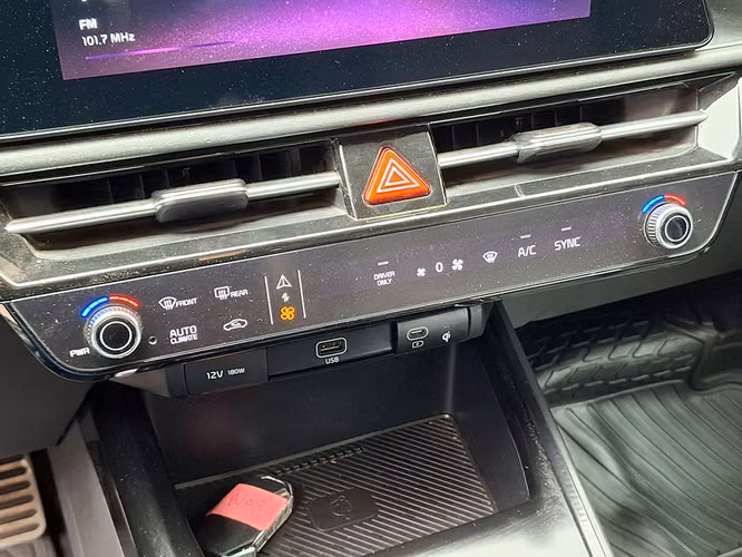 KIA NIRO 2023 - Imagen 16