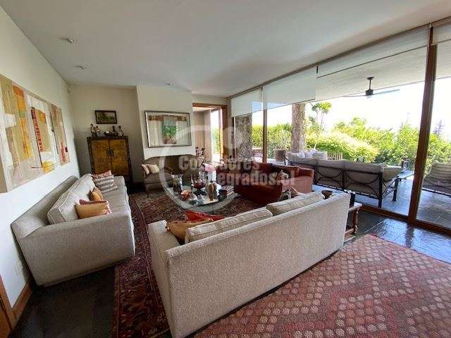 Casa en arriendo de 7 dormitorios en Las Condes condominio