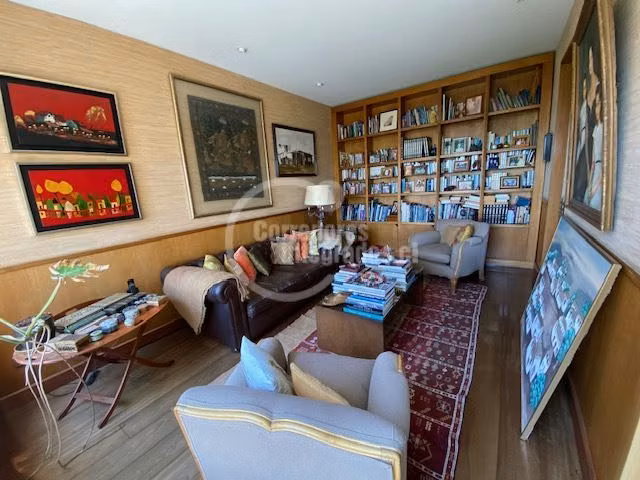 Casa en arriendo de 7 dormitorios en Las Condes condominio