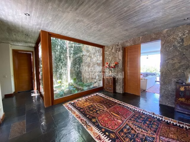 Casa en arriendo de 7 dormitorios en Las Condes condominio