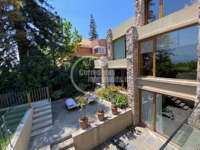 Casa en venta de 7 dorm. en Las Condes - Imagen 4