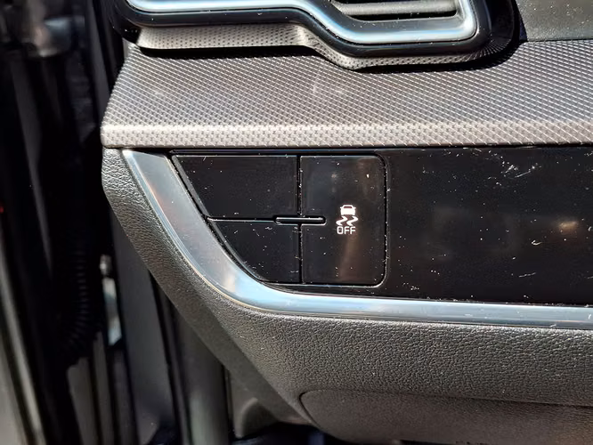 KIA SPORTAGE 2022 - Imagen 20