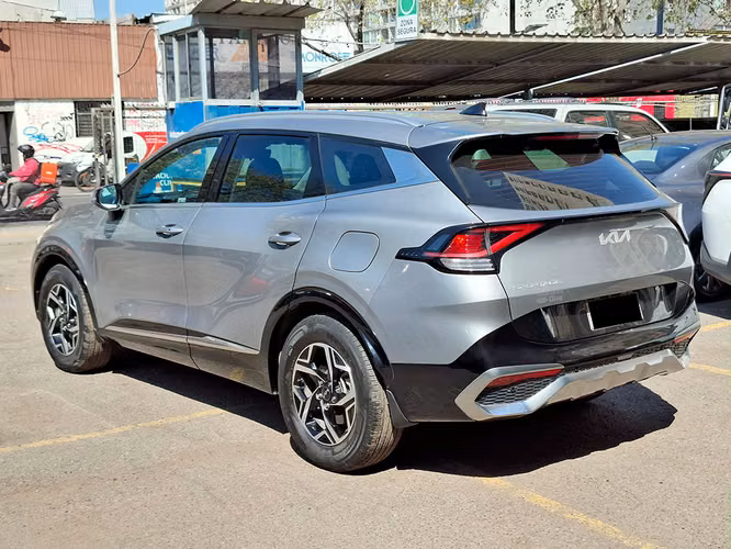 KIA SPORTAGE 2022 - Imagen 4