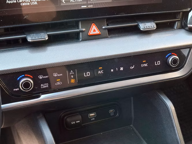 KIA SPORTAGE 2022 - Imagen 16