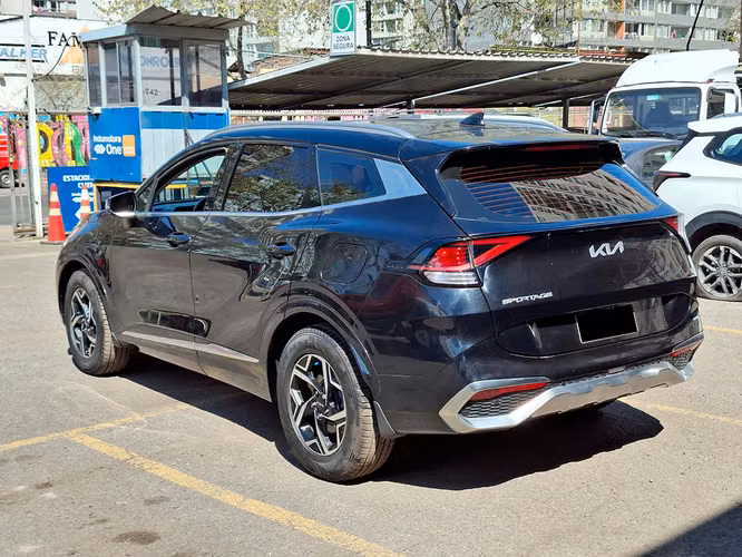 KIA SPORTAGE 2022 - Imagen 4