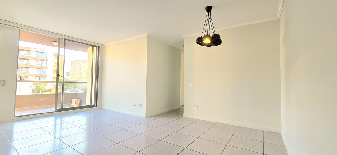 DEPARTAMENTO 85M2, SEGUNDO PISO CONDOMINIO PARQUE SURIRE - Imagen 3