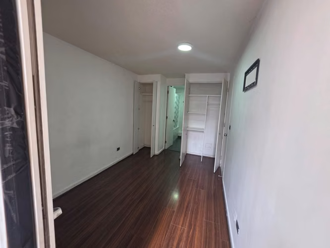 Arriendo 1D/1B en Santiago Centro, cerca del Metro U. de Chile - Imagen 7