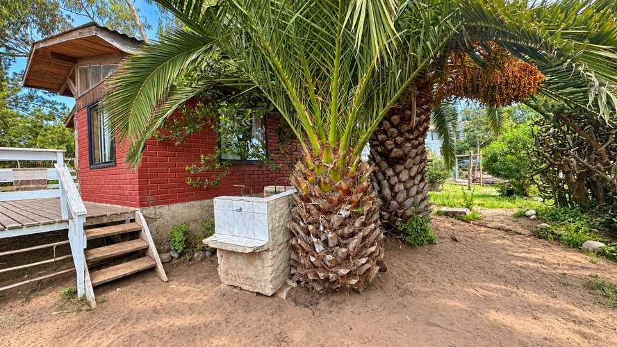CASA CON AMPLIO TERRENO EN HORCÓN CENTRO A PASOS DE LA PLAYA