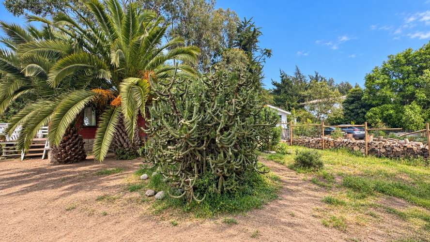 CASA CON AMPLIO TERRENO EN HORCÓN CENTRO A PASOS DE LA PLAYA