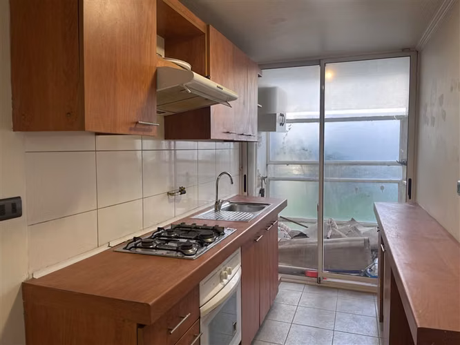 Departamento amplio, calle tranquila, José Miguel Carrera