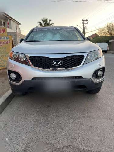 Vendo camioneta amplia kia sorento