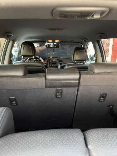 Vendo camioneta amplia kia sorento