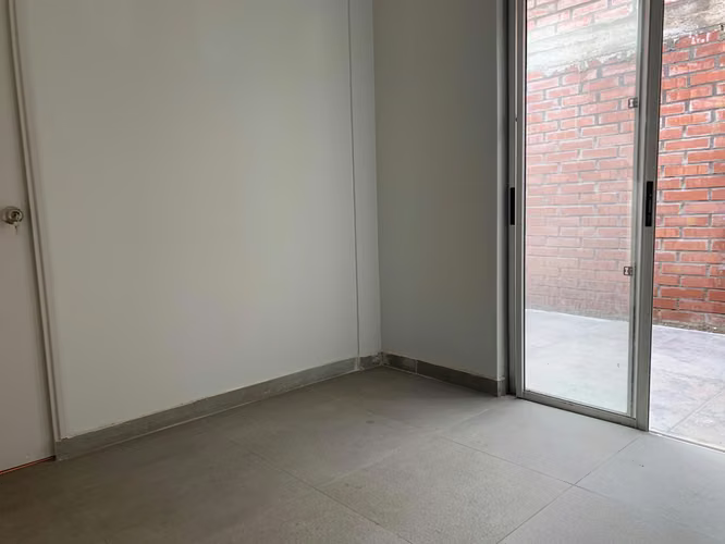 Vive en Villa El Patagual: casa de 3 dormitorios con suite y patio privado