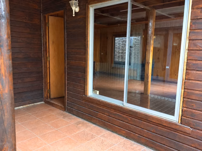 SE ARRIENDA CASA DE 2 PISOS FRENTE A LA UFRO – TEMUCO
