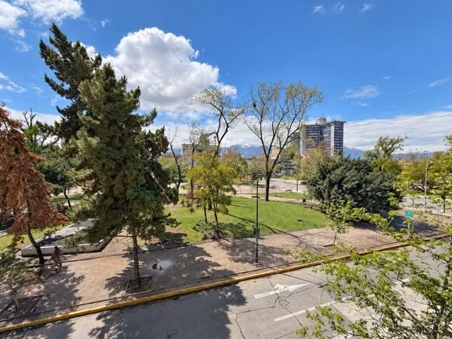 Amplitud excepcional: Depto. frente al Parque Bustamante - Imagen 4