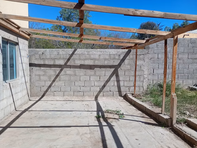 CASA MAS LOCAL COMERCIAL 504 MTS2 SECTOR HIERRO VIEJO VALLE DE ELQUI