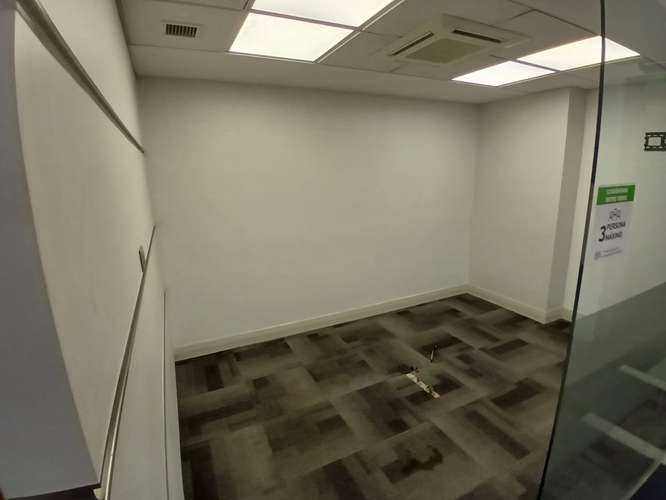 Gran oficina con increíble ubicación. - Imagen 18