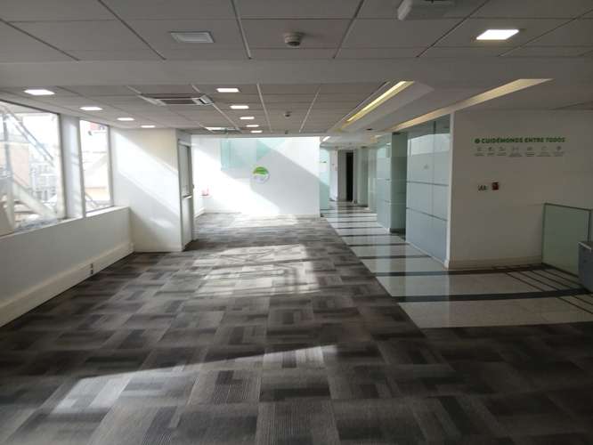 Gran oficina con increíble ubicación. - Imagen 16