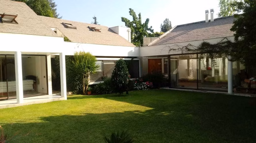 Hermosa Casa en Las Condes 1200Mtrs2 (185757)