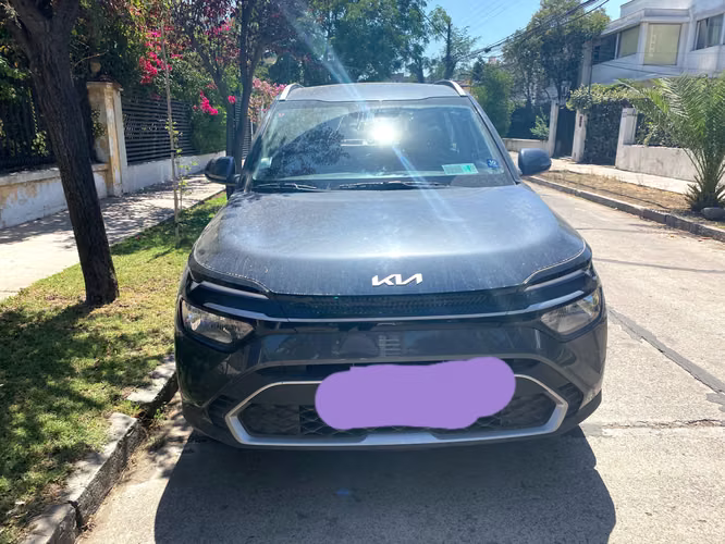 VENDO MI KIA CARENS 2023