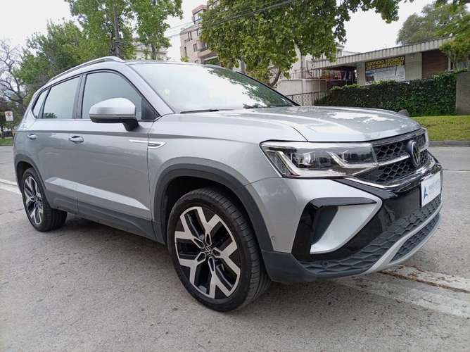 VOLKSWAGEN TAOS 1.4 TSI HIGHLINE 4X2 AT 5P. 2025