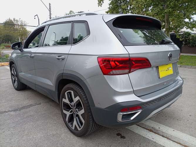 VOLKSWAGEN TAOS 1.4 TSI HIGHLINE 4X2 AT 5P. 2025