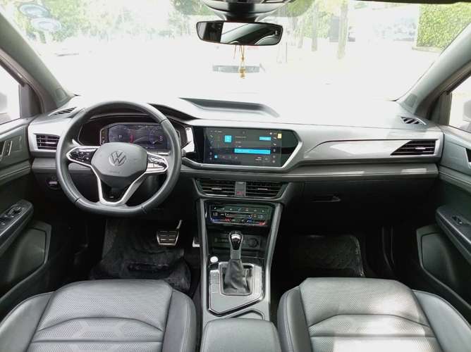 VOLKSWAGEN TAOS 1.4 TSI HIGHLINE 4X2 AT 5P. 2025