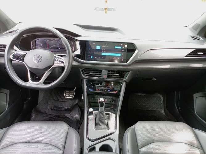 VOLKSWAGEN TAOS 1.4 TSI HIGHLINE 4X2 AT 5P. 2025