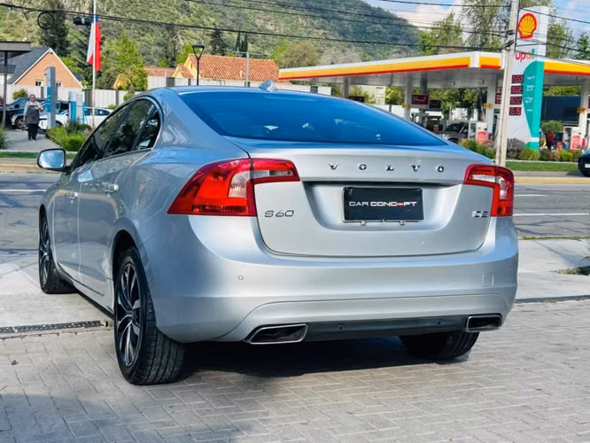 VOLVO S60 D2 AT DIESEL 2019 - Imagen 6