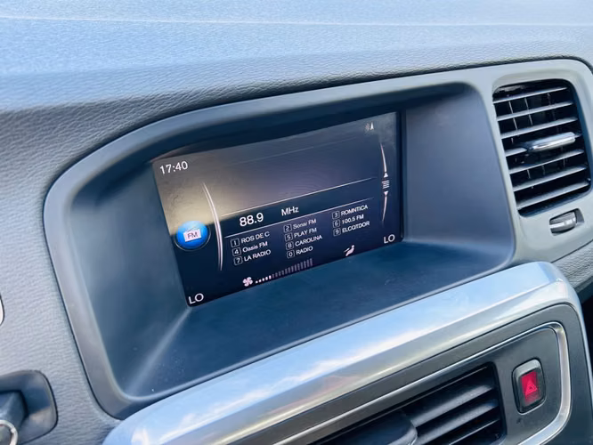 VOLVO S60 D2 AT DIESEL 2019 - Imagen 14
