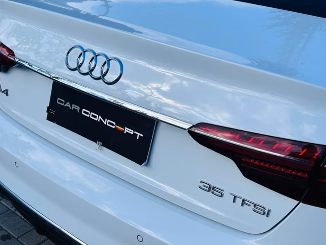 AUDI A4 35 TFSI 2.0T S LINE 2022 - Imagen 8