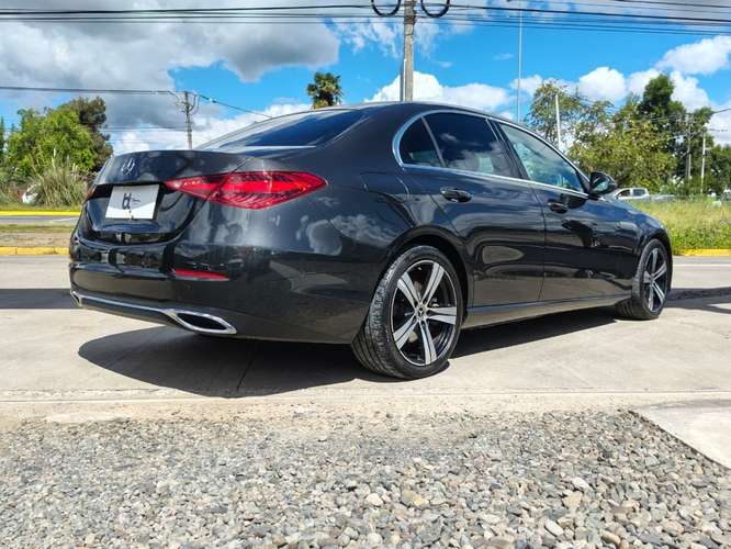 MERCEDES-BENZ C200 1.5 TURBO AUTOMÁTICO 2023