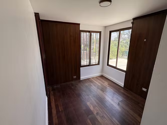 VENTA CASA 3HAB 2BA Y SERVICIO EN LOS DOMINICOS - Imagen 6