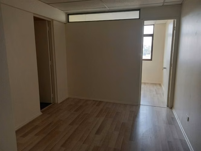 Se vende oficina en Edificio Centenario 22mts2 Maipú