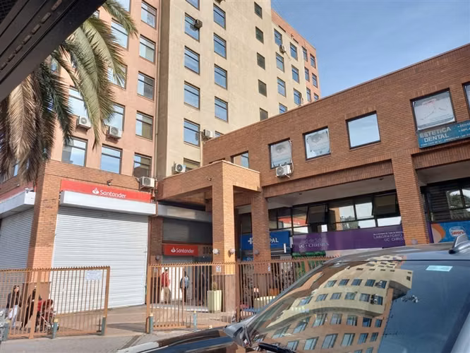 Se vende oficina en Edificio Centenario 22mts2 Maipú