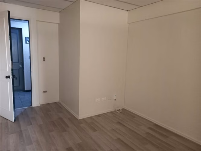 Se vende oficina en Edificio Centenario 22mts2 Maipú