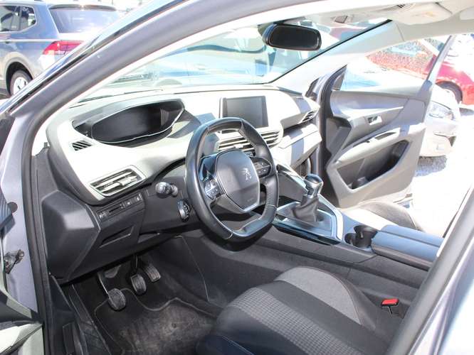 PEUGEOT 3008 1.5 DIÉSEL MT.2020