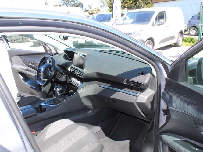 PEUGEOT 3008 1.5 DIÉSEL MT.2020