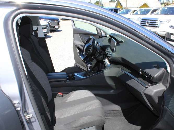 PEUGEOT 3008 1.5 DIÉSEL MT.2020