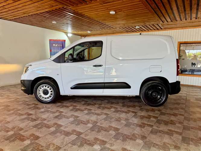 OPEL COMBO FACTURABLE VALOR CON IVA