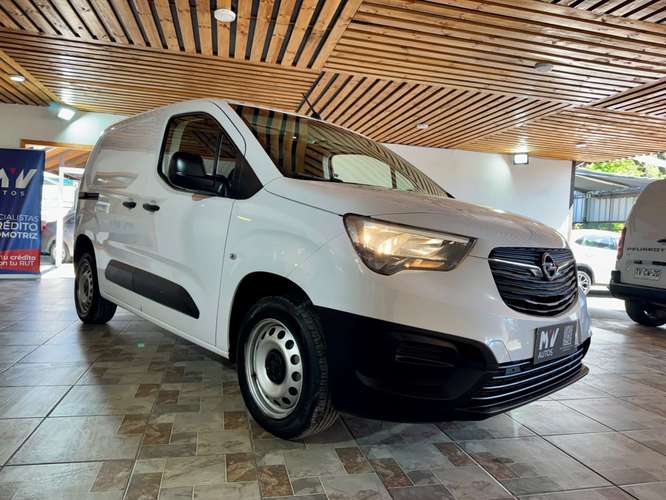 OPEL COMBO FACTURABLE VALOR CON IVA