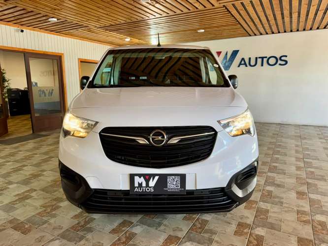 OPEL COMBO FACTURABLE VALOR CON IVA