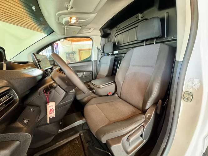 PEUGEOT PARTNER L1 FACTURABLE VALOR CON IVA - Imagen 9