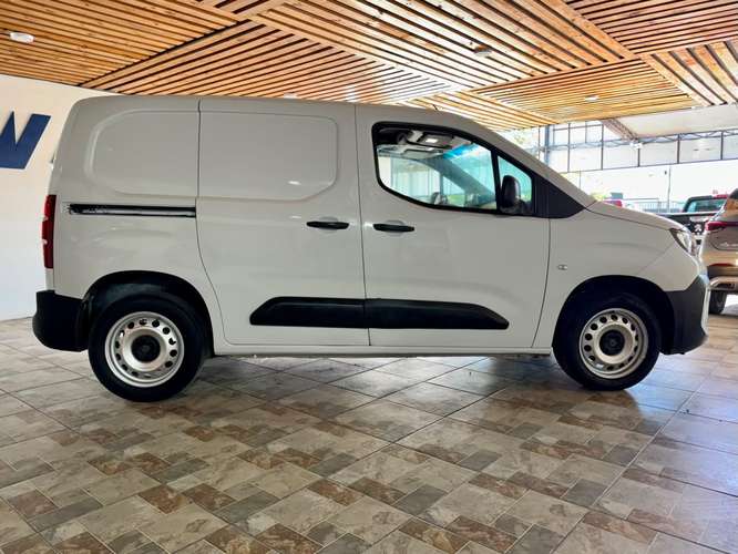 PEUGEOT PARTNER L1 FACTURABLE VALOR CON IVA - Imagen 6