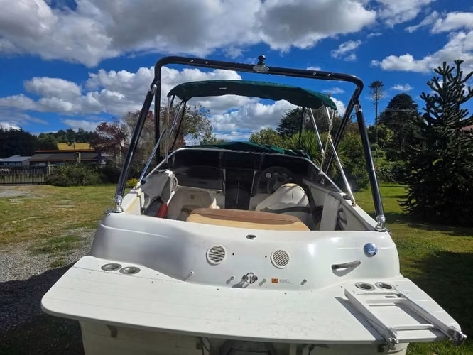 Vendo Lancha deportiva Four Winns 170 Horizon año 2001