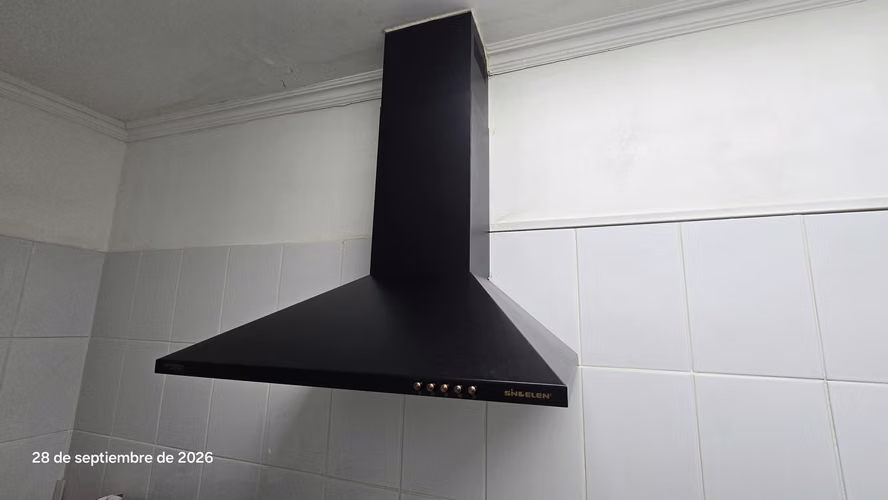 Máquina aut. Ventus café, vitrina refrig. Curva, visicooler ventus (5 meses de uso ))