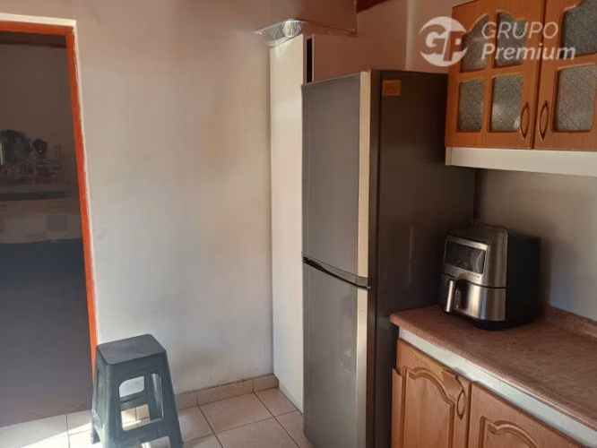 Acogedora Casa de 3D 1B.con potencial en venta Est. Central - Imagen 10