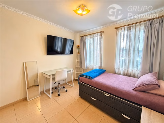 Casa en venta Independencia sector residencial 5D 4B Piscina