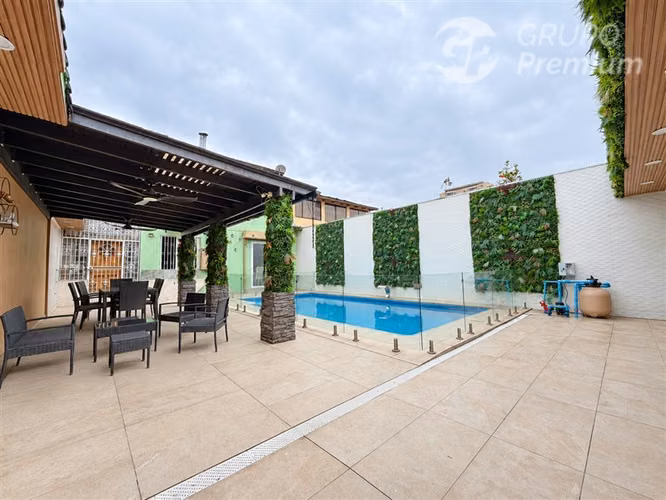Casa en venta Independencia sector residencial 5D 4B Piscina